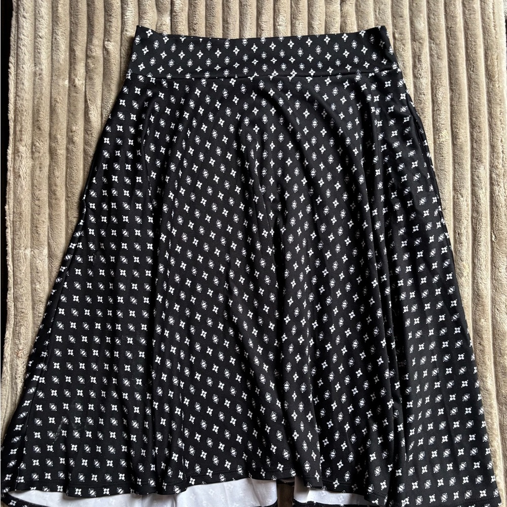 Agnes & Dora Black and White Midi Skirt